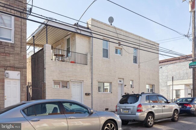 Building Photo - 2001 Dorrance St