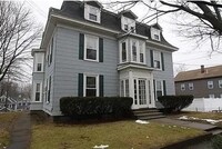 Building Photo - 72 Linden St