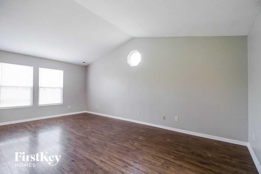 Building Photo - 17 Shady Creek Ln