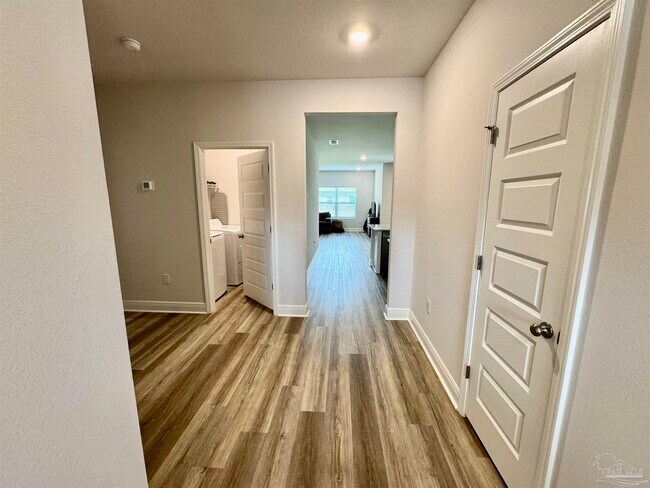 Building Photo - 8084 Fir Tree Dr