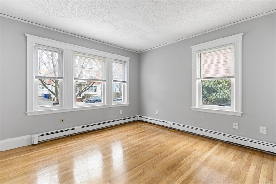 Building Photo - 38 Claymoss Rd