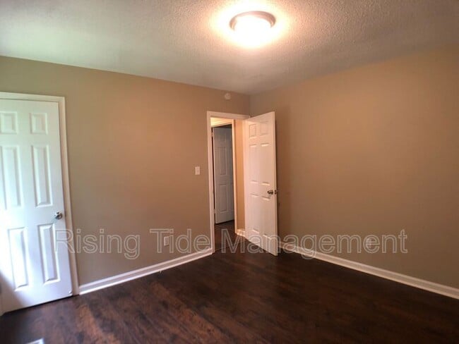 Building Photo - 5824 Balboa Terrace