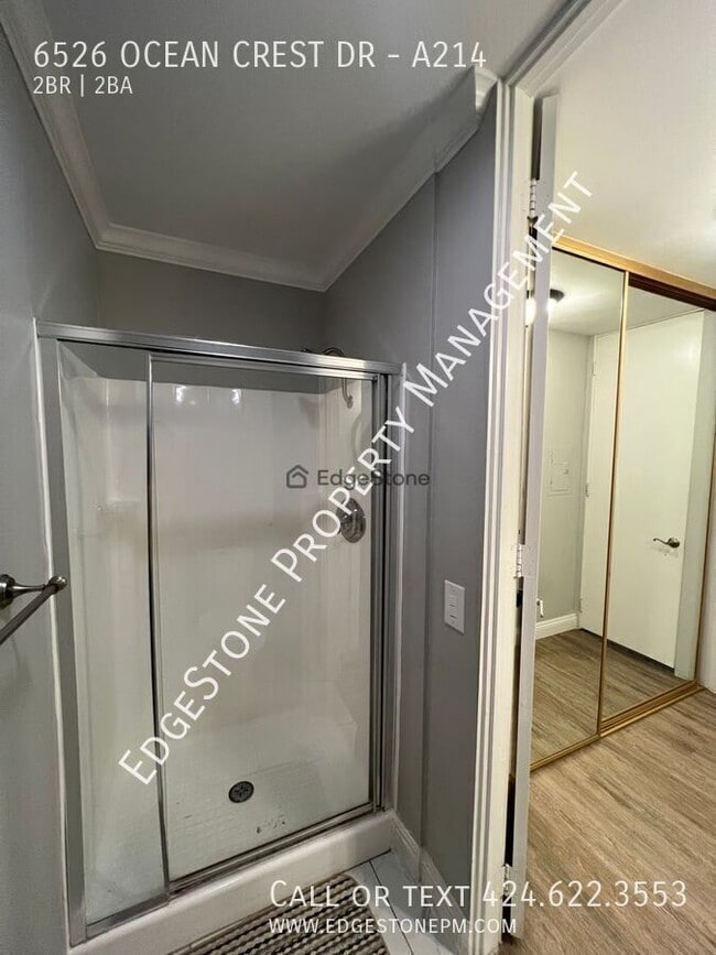 Building Photo - 6526 Ocean Crest Dr