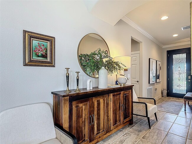 Building Photo - 588 Cantabria Dr