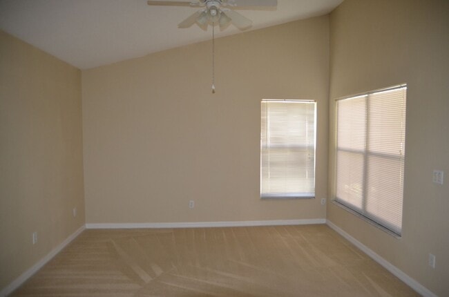 Building Photo - 4/2 Home in Moss Park Ridge of Lake Nona w...