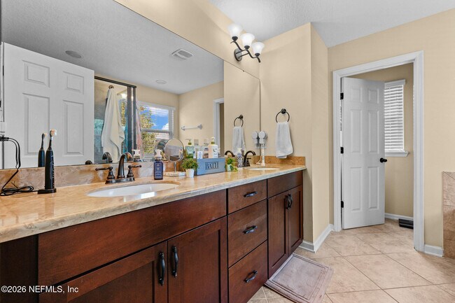 Building Photo - 7039 Crispin Cove Dr