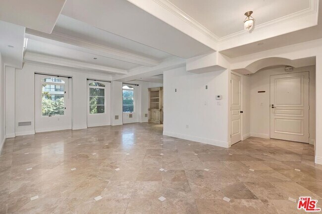 Building Photo - 10795 Wilshire Blvd