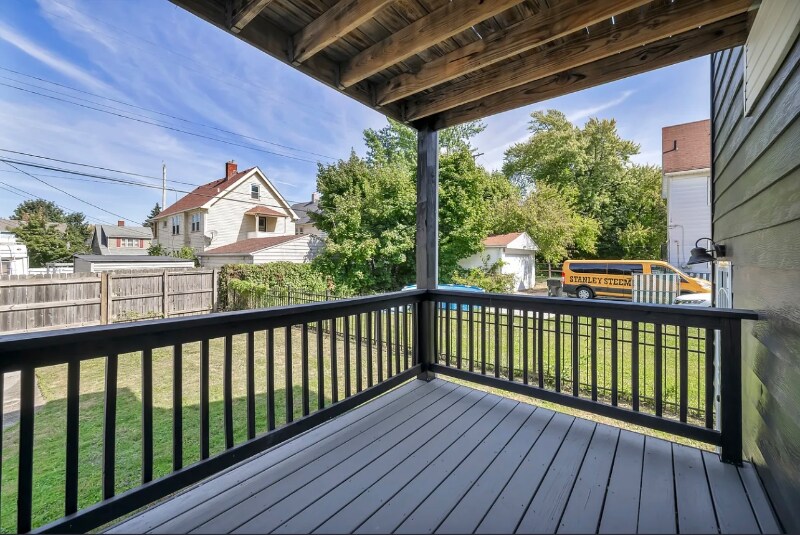 Building Photo - 11125 Melba Ave