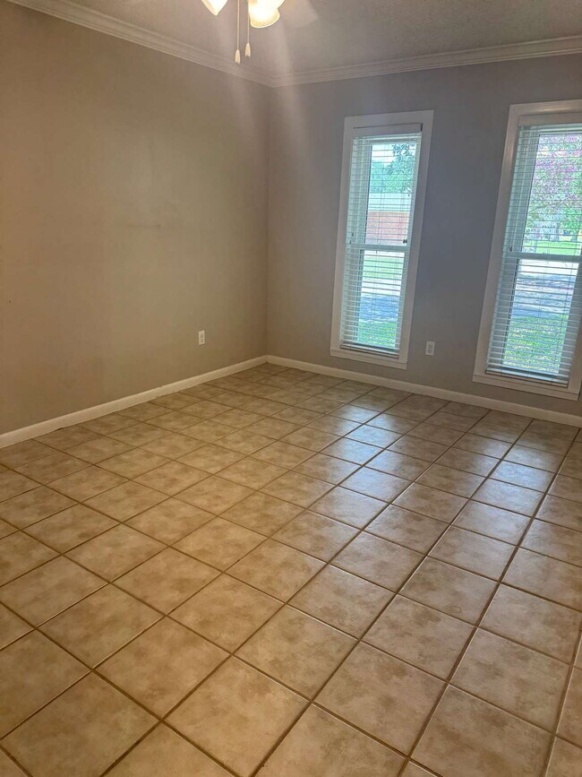 Building Photo - 1407 Skrivanek Ct