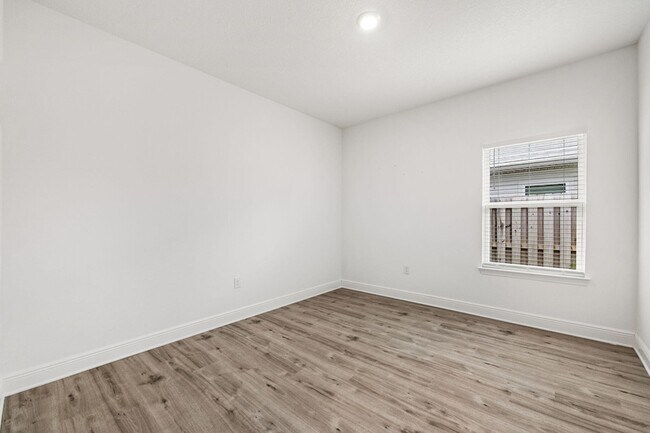 Building Photo - 185 Sea Eagle Ln
