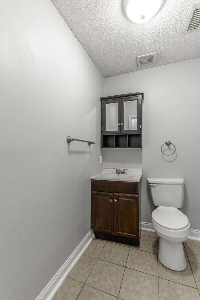 Building Photo - 6874 Beulah Dr