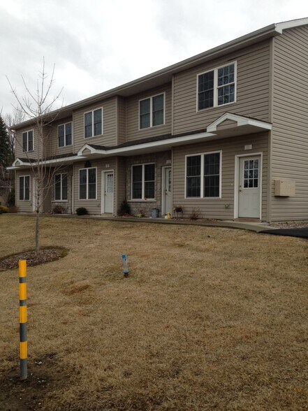 Building Photo - 10 Cogan Ave