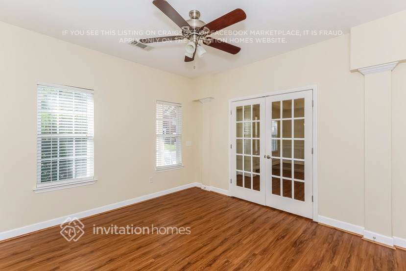 Building Photo - 1409 Mallory Ln