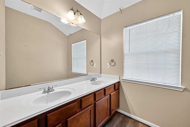 Building Photo - 25119 Florina Ranch Dr