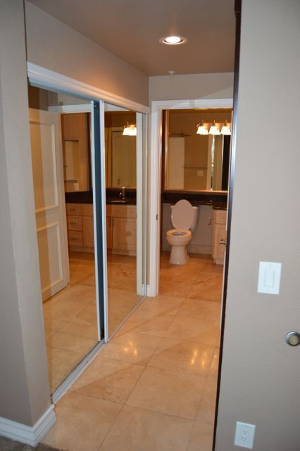 Building Photo - Meridian - Unfurnished 1 Bed|1 Bath Luxury Condo with Main Pool View.