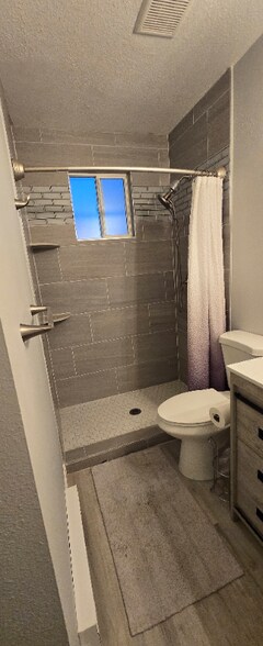 Building Photo - 17865 S Pleasant Vly Rd