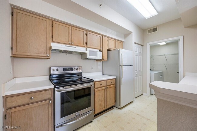 Building Photo - 4635 St Croix Ln