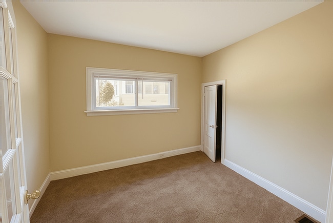 Building Photo - 1324 E Ganson St