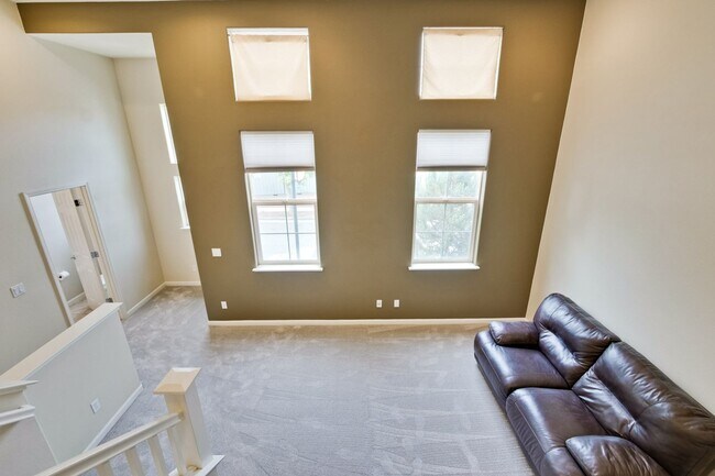 Building Photo - Modern Communication Hill Townhome | Panoramic Mountain Views