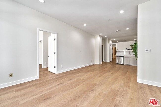 Building Photo - 3810 Wilshire Blvd