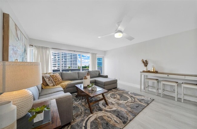 Building Photo - 2100 S Ocean Dr