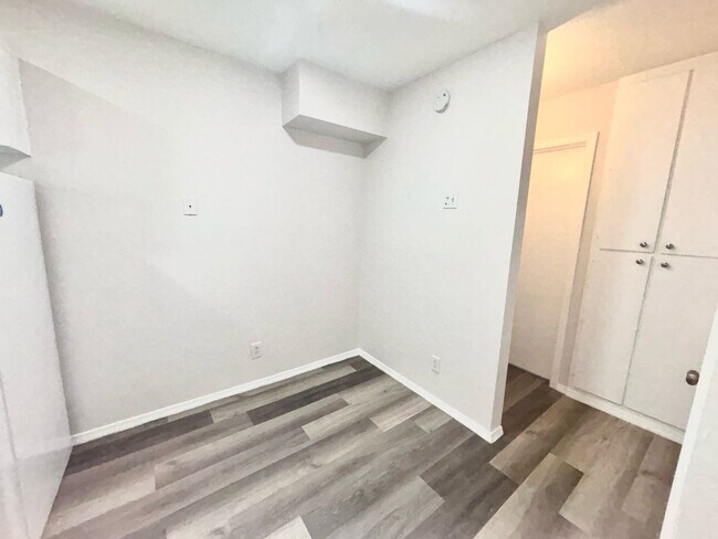 Building Photo - $100 OFF First Month’s Rent!LIMITED-TIME O...