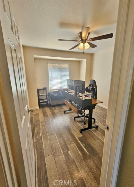 Building Photo - 39620 Glenwood Ct