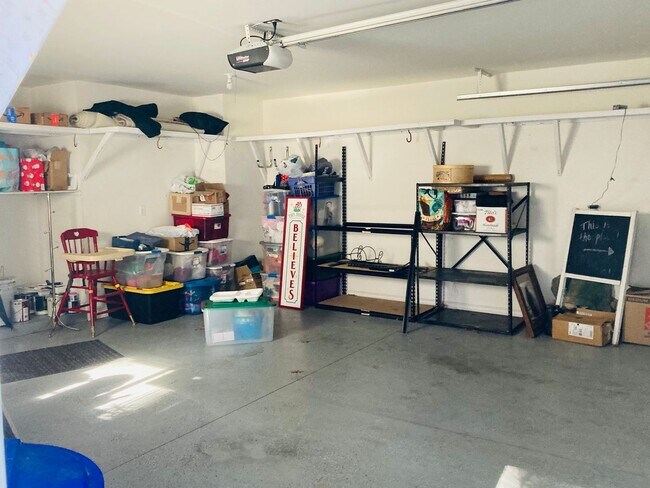 Building Photo - Amazing Chalet with Garage