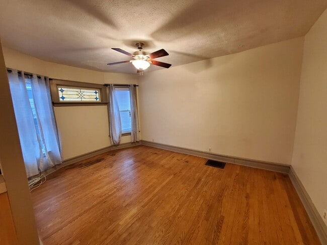 Building Photo - 333 Meigs St