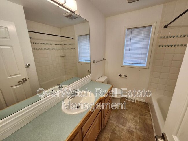 Building Photo - 9321 Noblewood St