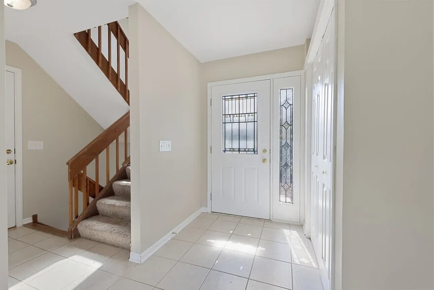 Entry / Foyer - 34191 N Horseshoe Ln
