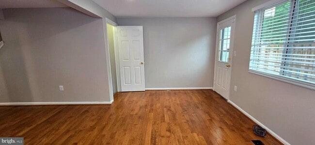 Building Photo - 3591 Laurel View Ct