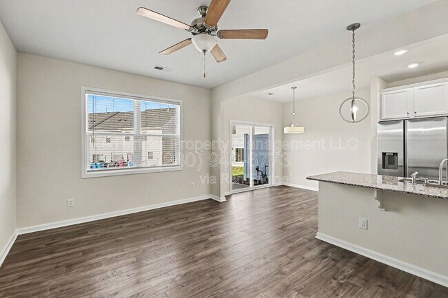 Building Photo - 3805 Yorkshire Pl