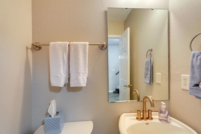 Building Photo - Vistiana Off Dorchester in Dorchester II S...