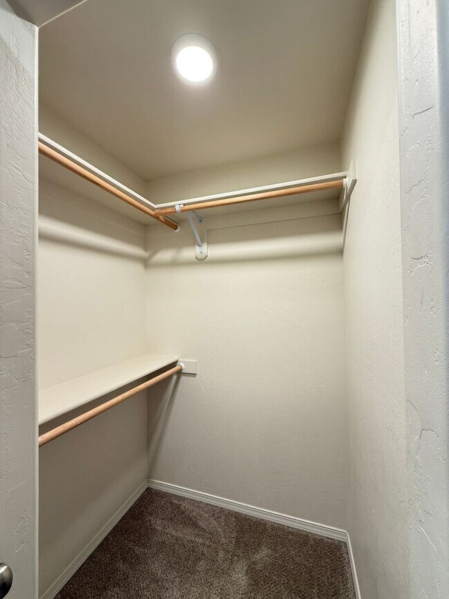 Building Photo - Charming 3 Bed / 2 Bath Home in Delta Estates – Medford