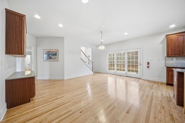 Building Photo - 9 Overlook Rd