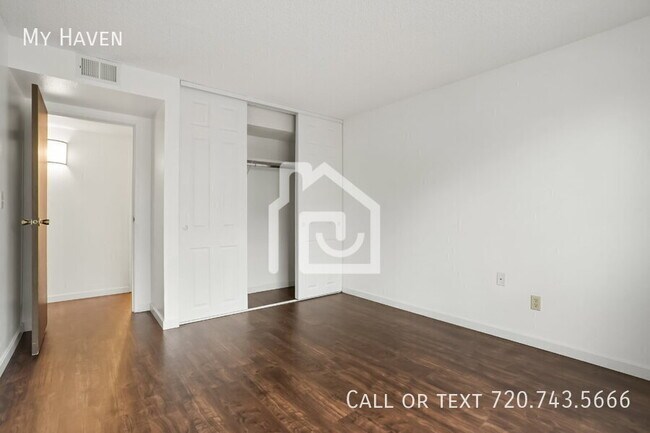 Building Photo - 13454 E Jewell Ave