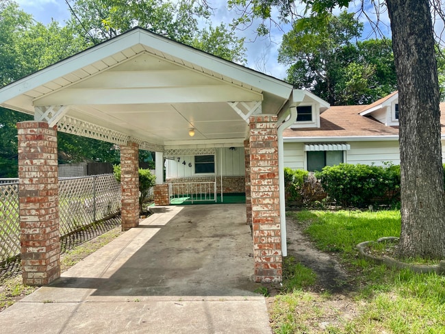 Building Photo - 742-746 Gulf St.