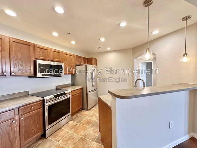Building Photo - 5735 N Genoa Way