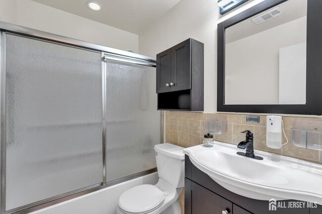 Building Photo - 603 Jacob Ct