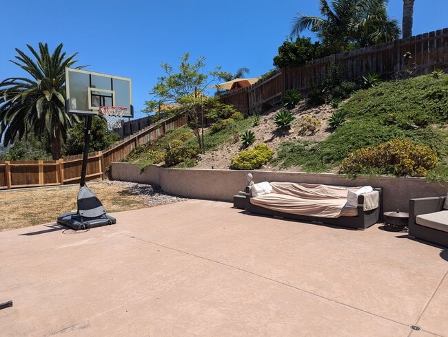 Building Photo - Gorgeous 4 Bedroom 2 Bathroom house in Poway