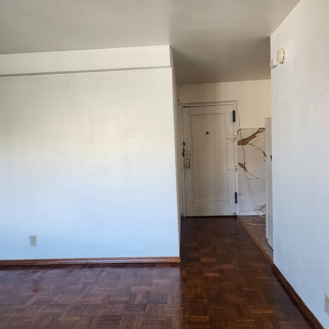 Building Photo - 6515 JFK Blvd E