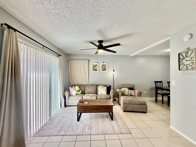 Building Photo - 1843 Bough Ave