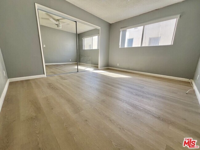 Building Photo - 1426 Orange Grove Ave