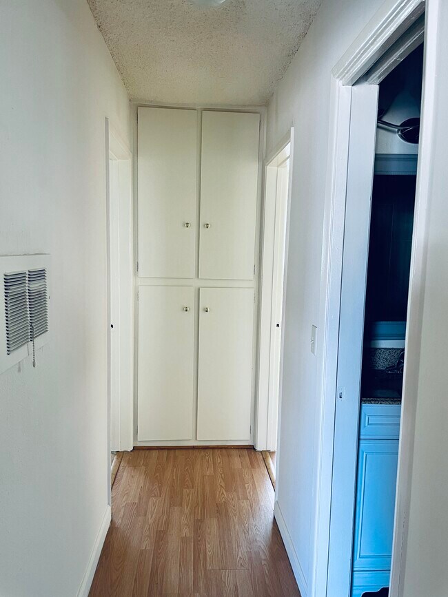 hallway linen closet - 617 S Shelton St