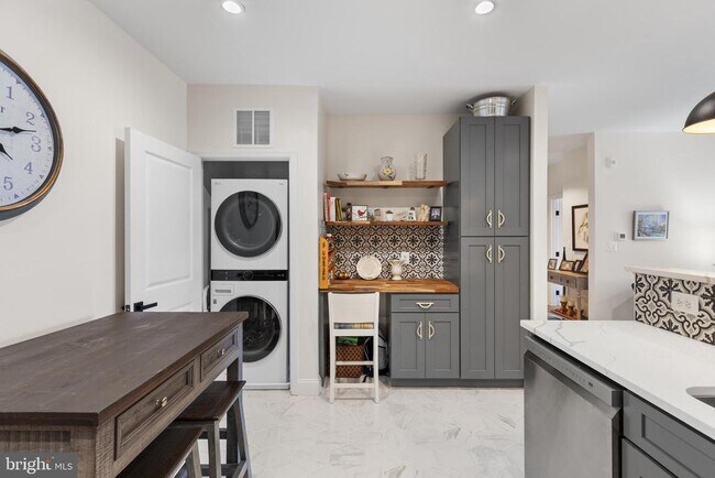Building Photo - 4210 Mozart Brigade Ln