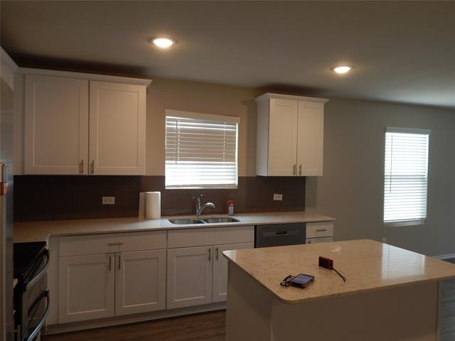 Building Photo - 4633 Benham Dr