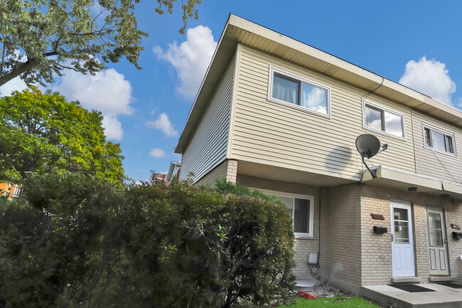 Primary Photo - 4843 Elm St