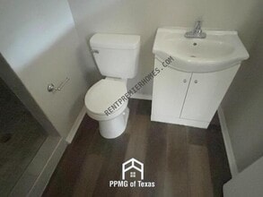 Building Photo - 4322 S Allegheny Ave