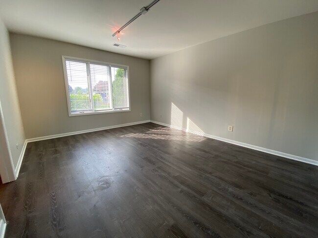 Building Photo - 149 Juniper Drive